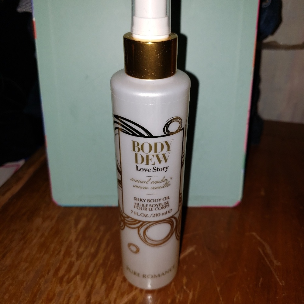 Love story Body dew